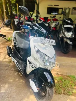 Honda Dio Black/White 2016