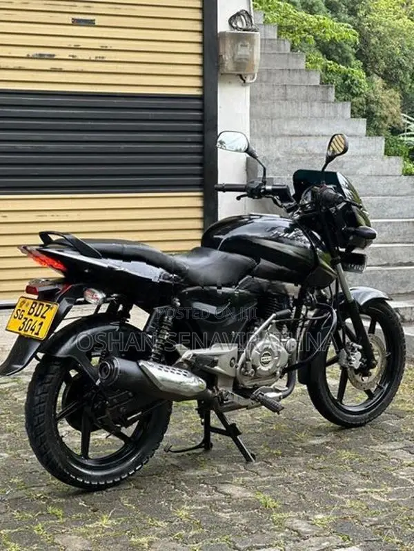 Bajaj Pulsar 150 2016