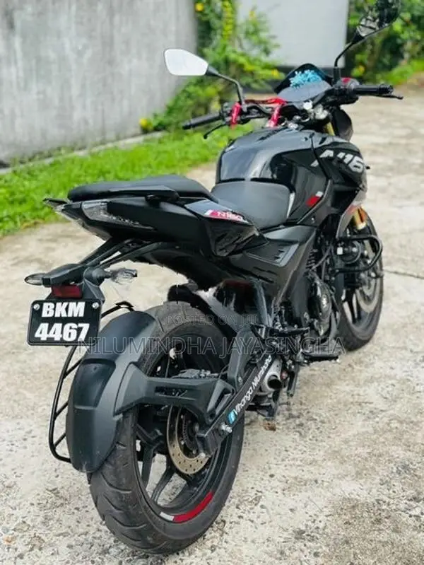 Bajaj Pulsar N160 2025