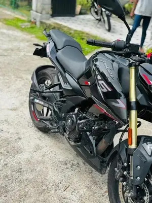 Bajaj Pulsar N160 2025