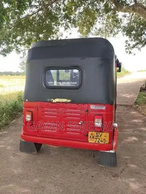 Bajaj RE 2003