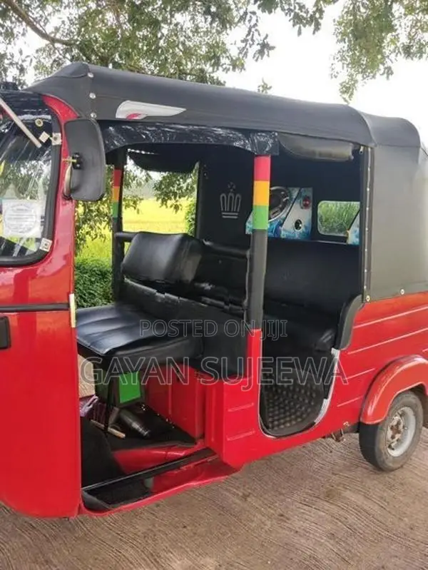 Bajaj RE 2003