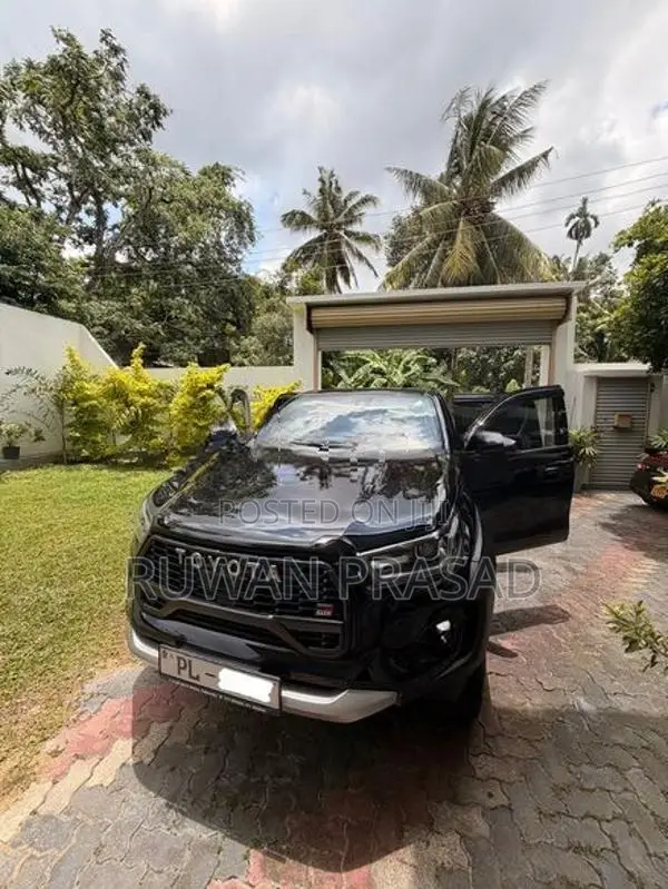 Toyota Hilux GR Sport 2024