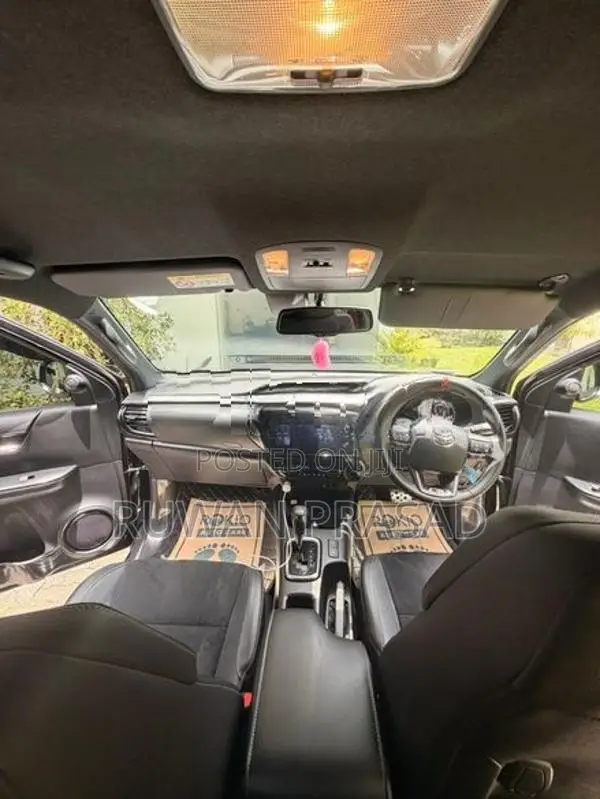 Toyota Hilux GR Sport 2024