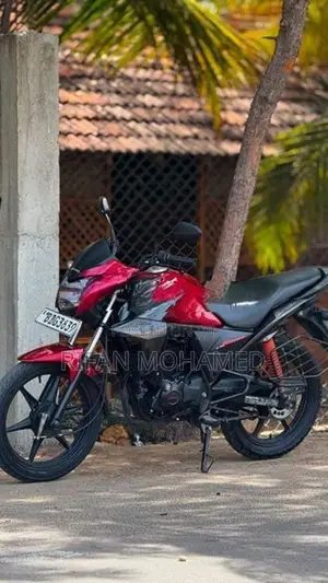 Honda Twister 2015