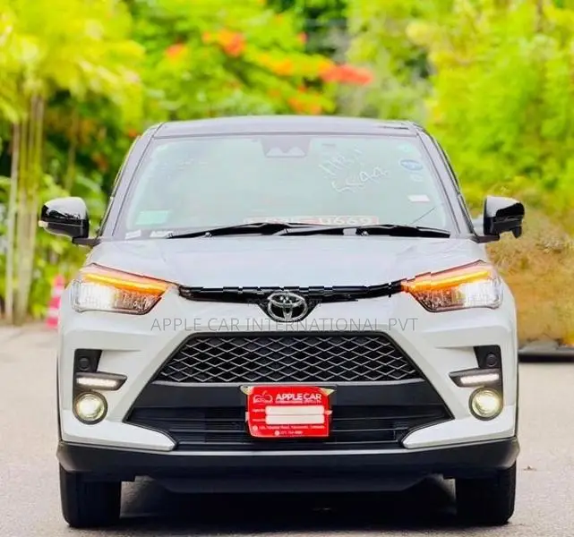 Toyota Raize Z Hybrid Premium 2026