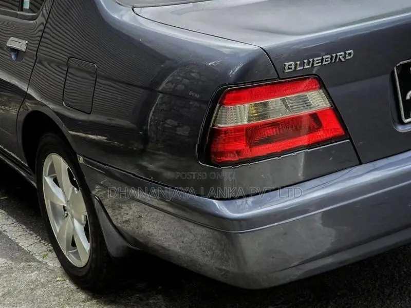 Nissan Bluebird 1997