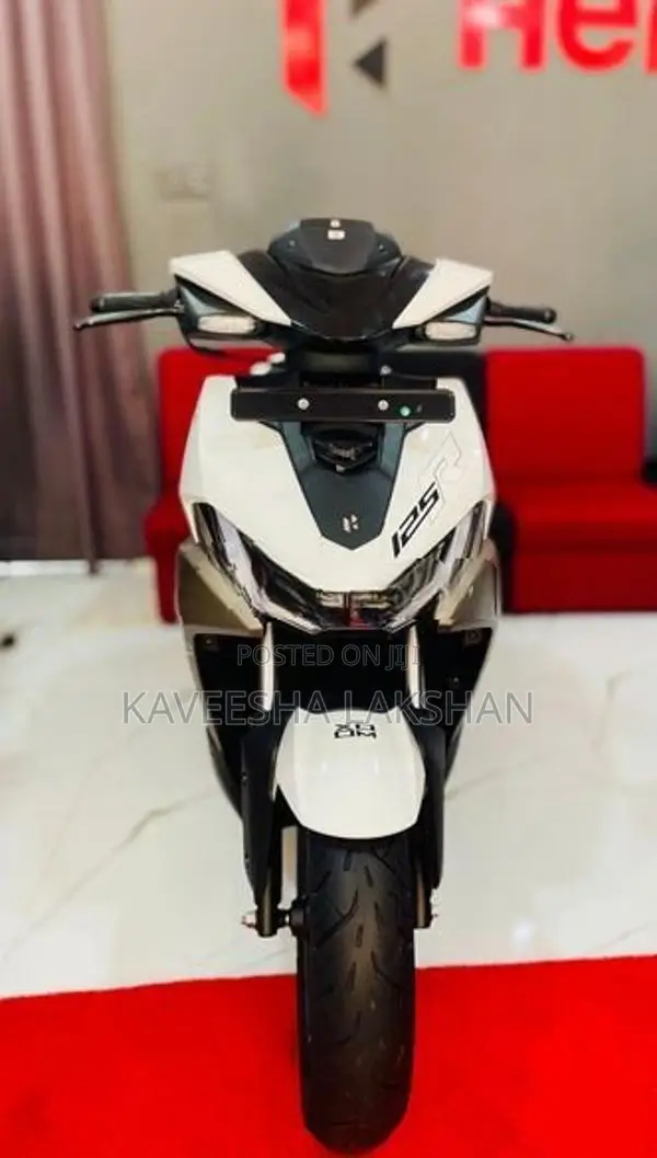 Hero XOOM 125R 2026