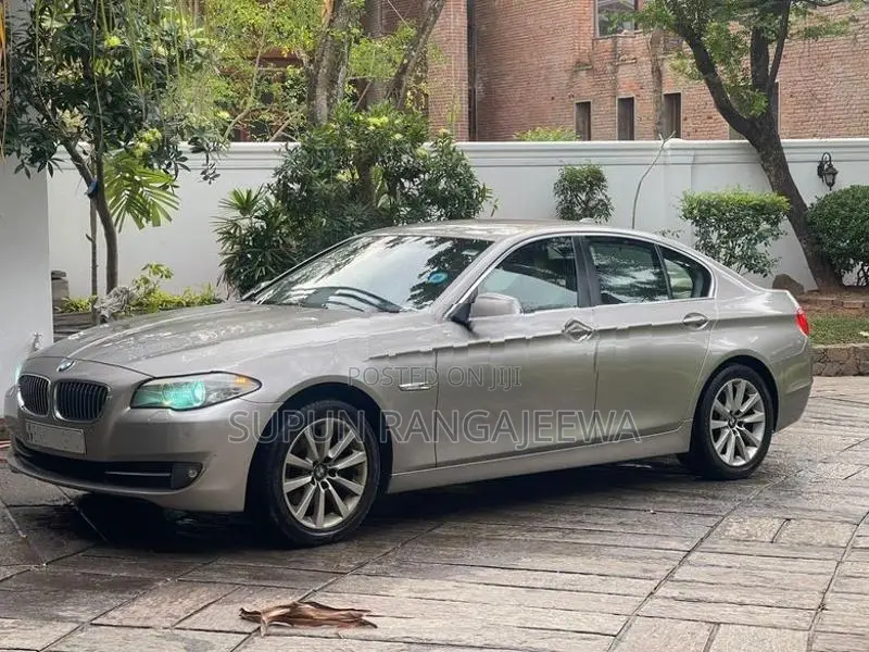 BMW 523i 2010