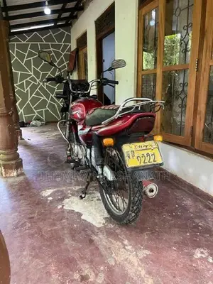 Bajaj CT100 2005