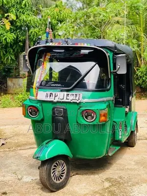 Bajaj RE 2013
