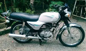 Bajaj Boxer 2005