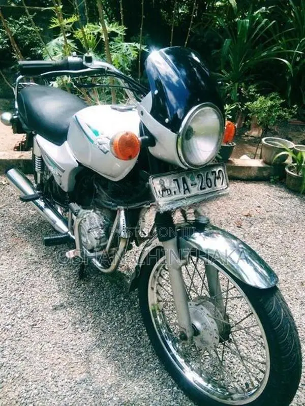 Bajaj Boxer 2005