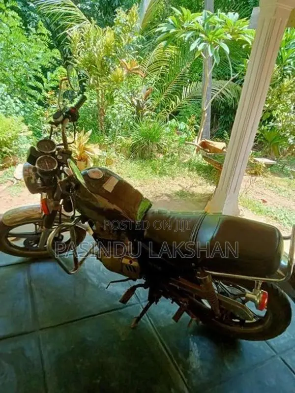 Suzuki GN 125 1999