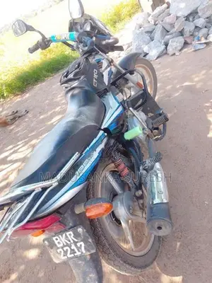 Bajaj CT100 2026