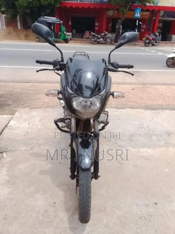 Bajaj Pulsar 150 2015