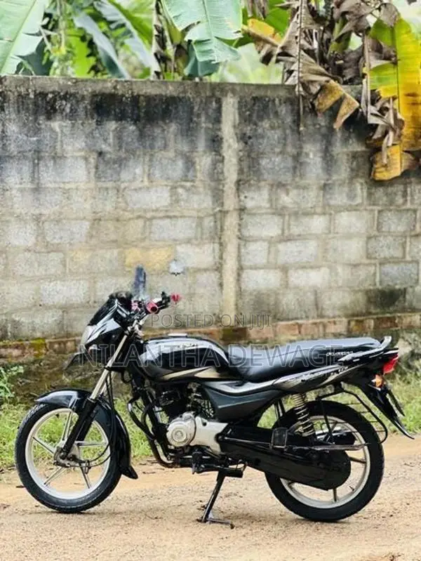 Bajaj Platina 100 ES 2017