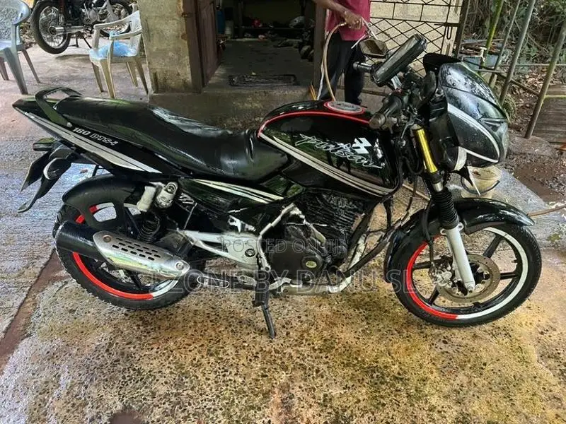 Bajaj Pulsar 180 2007