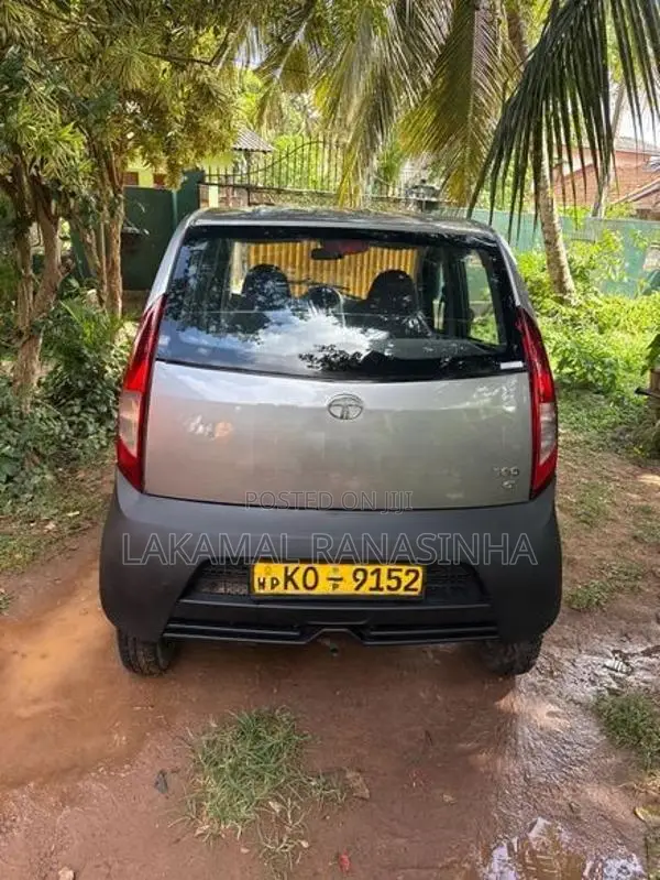 Tata Nano CX 2012