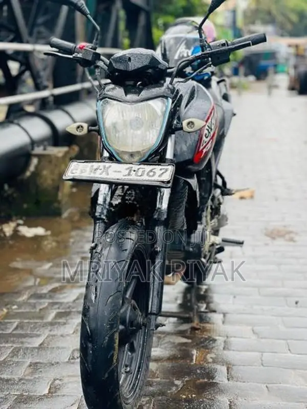 Yamaha FZS V1 2011