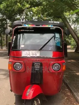 Bajaj RE 2013