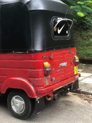 Bajaj RE 2013
