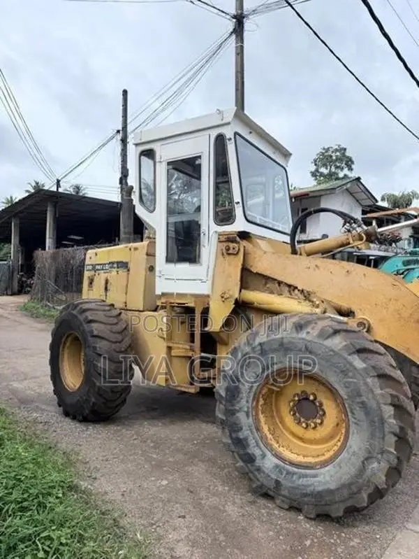 Komatsu 510-5 Loader