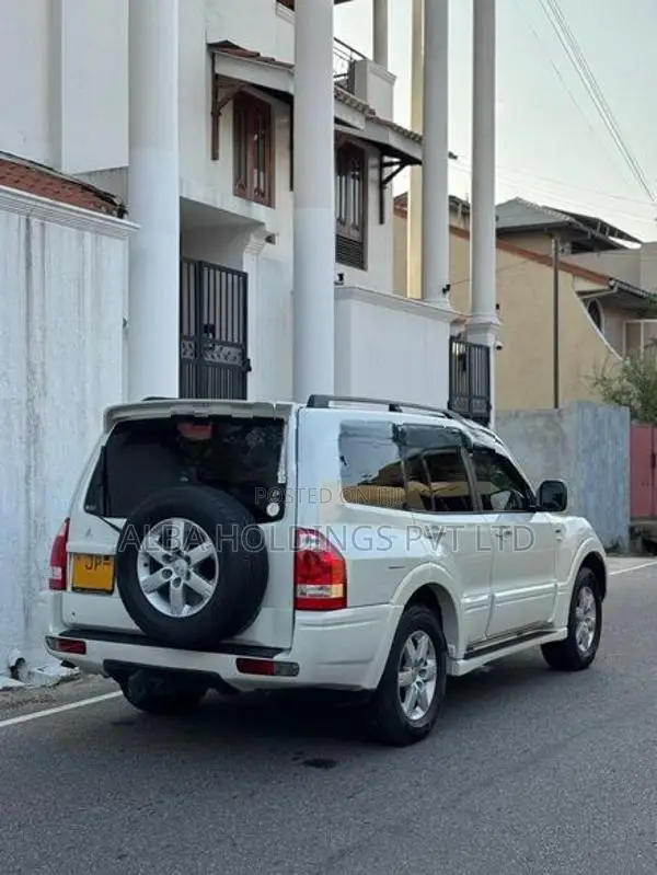 Mitsubishi Montero GLS V6 2005