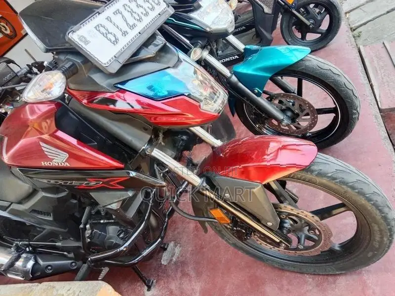 Honda X-Blade 2020