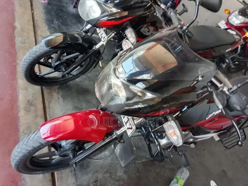 Bajaj Pulsar 150 2016