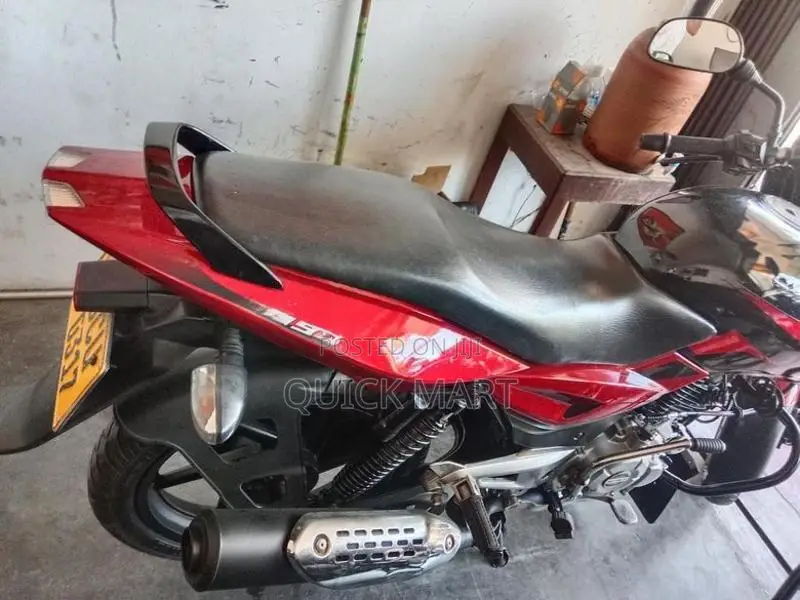 Bajaj Pulsar 150 2016
