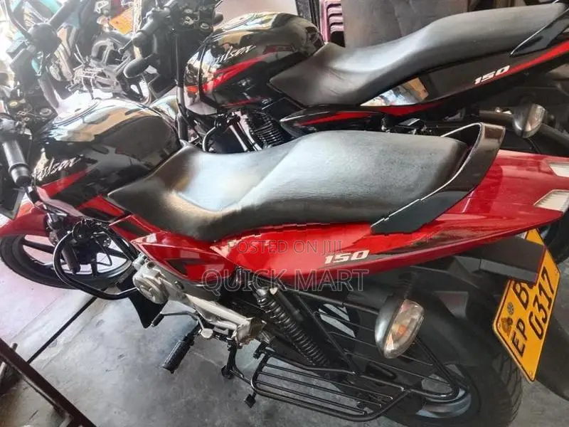 Bajaj Pulsar 150 2016