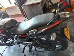 Bajaj Pulsar 150 2015