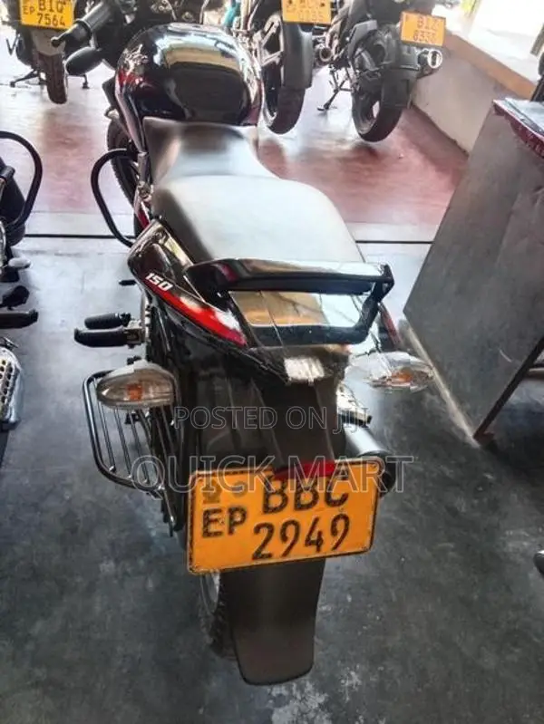 Bajaj Pulsar 150 2015