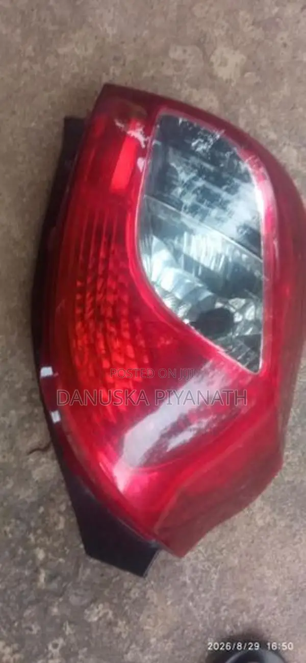 Suzuki Alto Tail Light