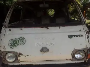 Toyota LH30 1986