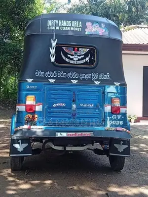 Bajaj RE 2002