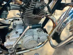 Bajaj Boxer 2004