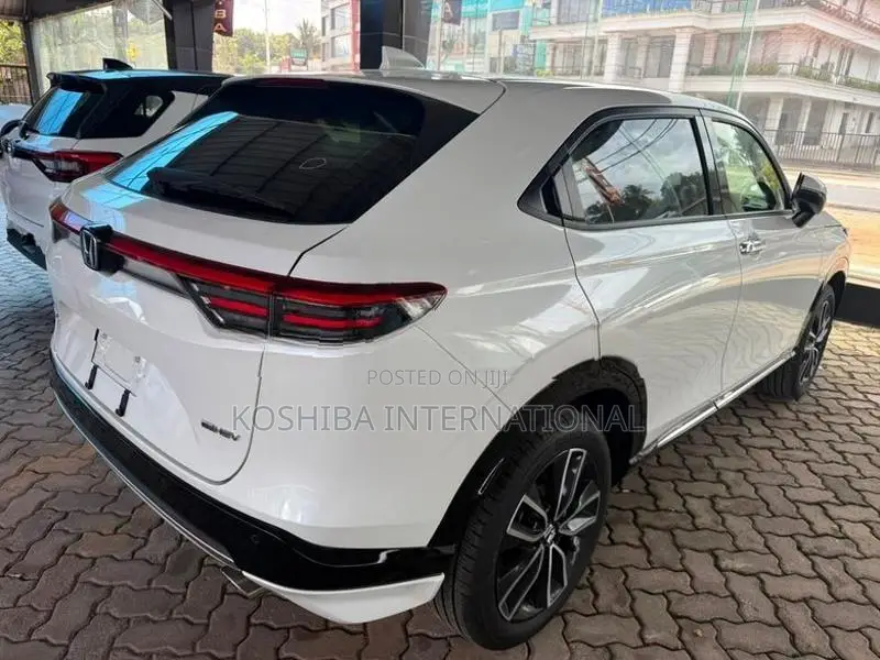 Honda Vezel Z 2025