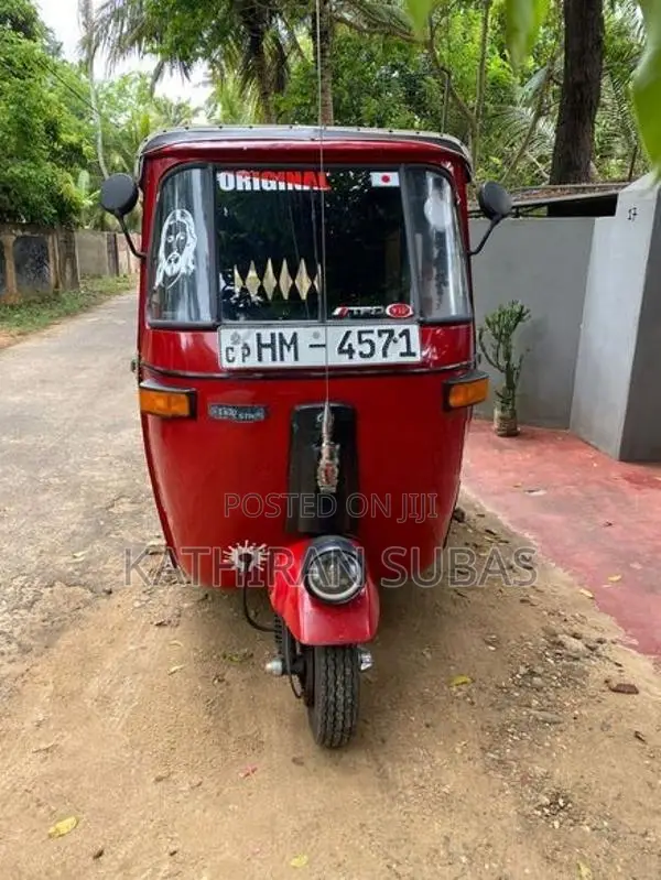 Bajaj RE 2003