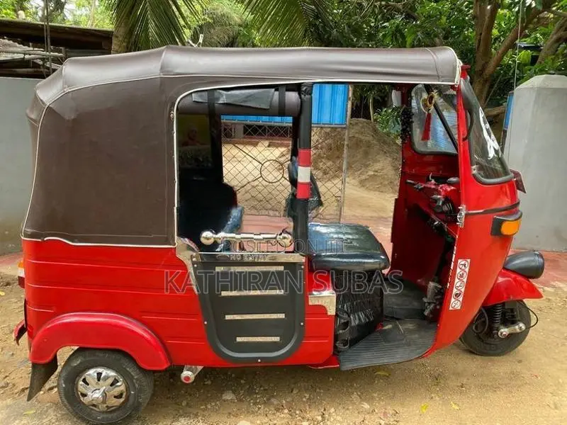 Bajaj RE 2003