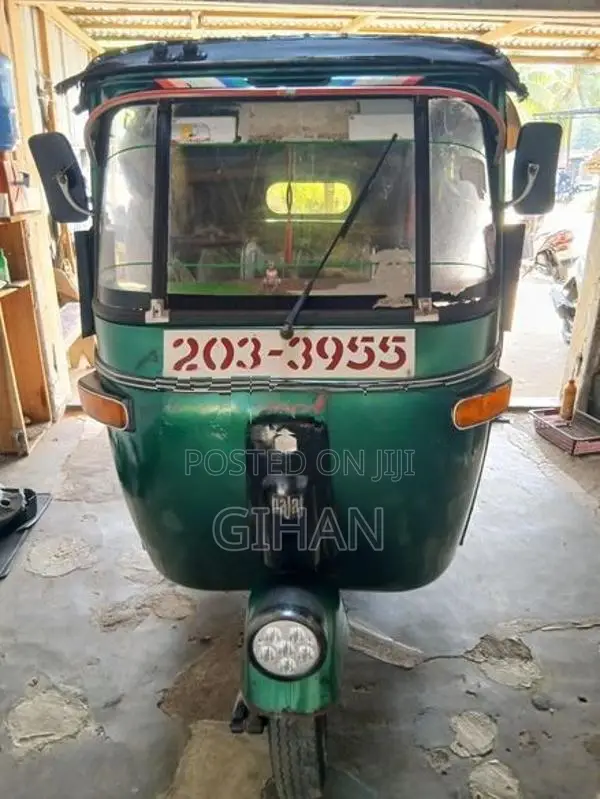 Bajaj RE 1996