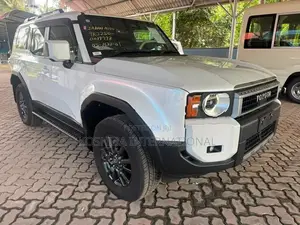 Toyota Land Cruiser Prado 250 2025