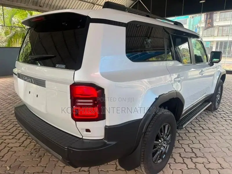 Toyota Land Cruiser Prado 250 2025
