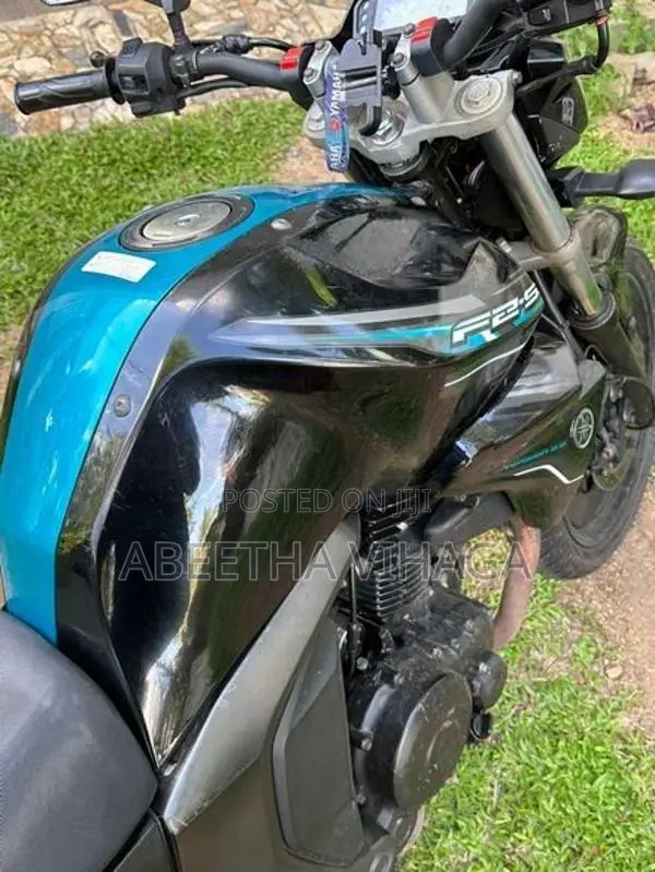 Yamaha FZs V2 2016