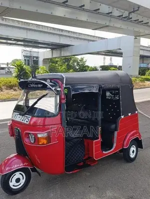 Bajaj RE 2011