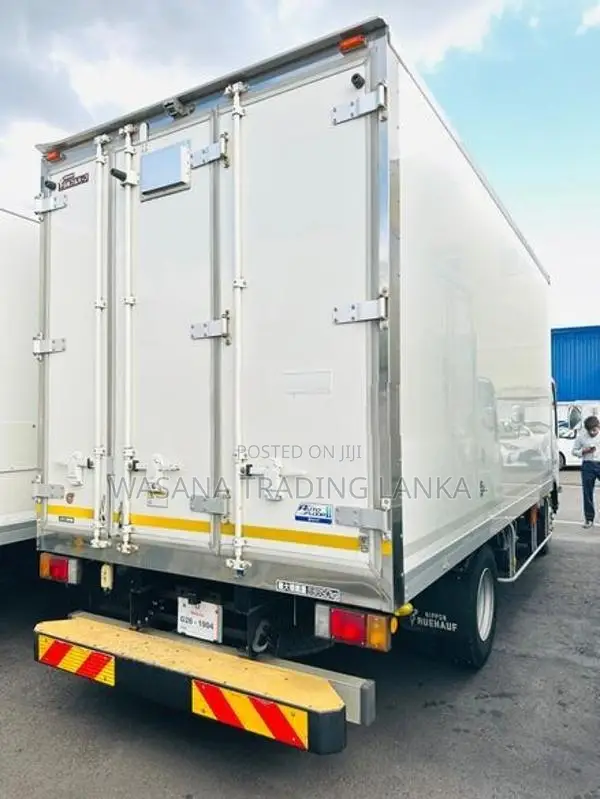 Isuzu Elf Full Frezzer Body 2017