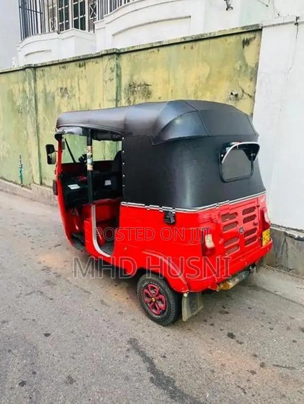 Bajaj RE 2020