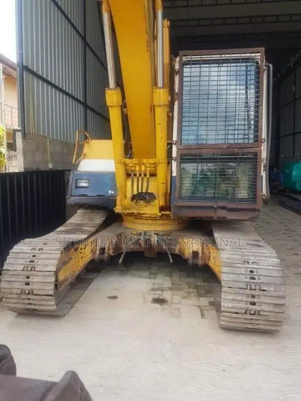 Komatsu Excavator - PC 120-5Z