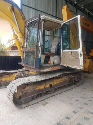 Komatsu Excavator - PC 120-5Z